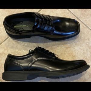 Men’s dress shoes